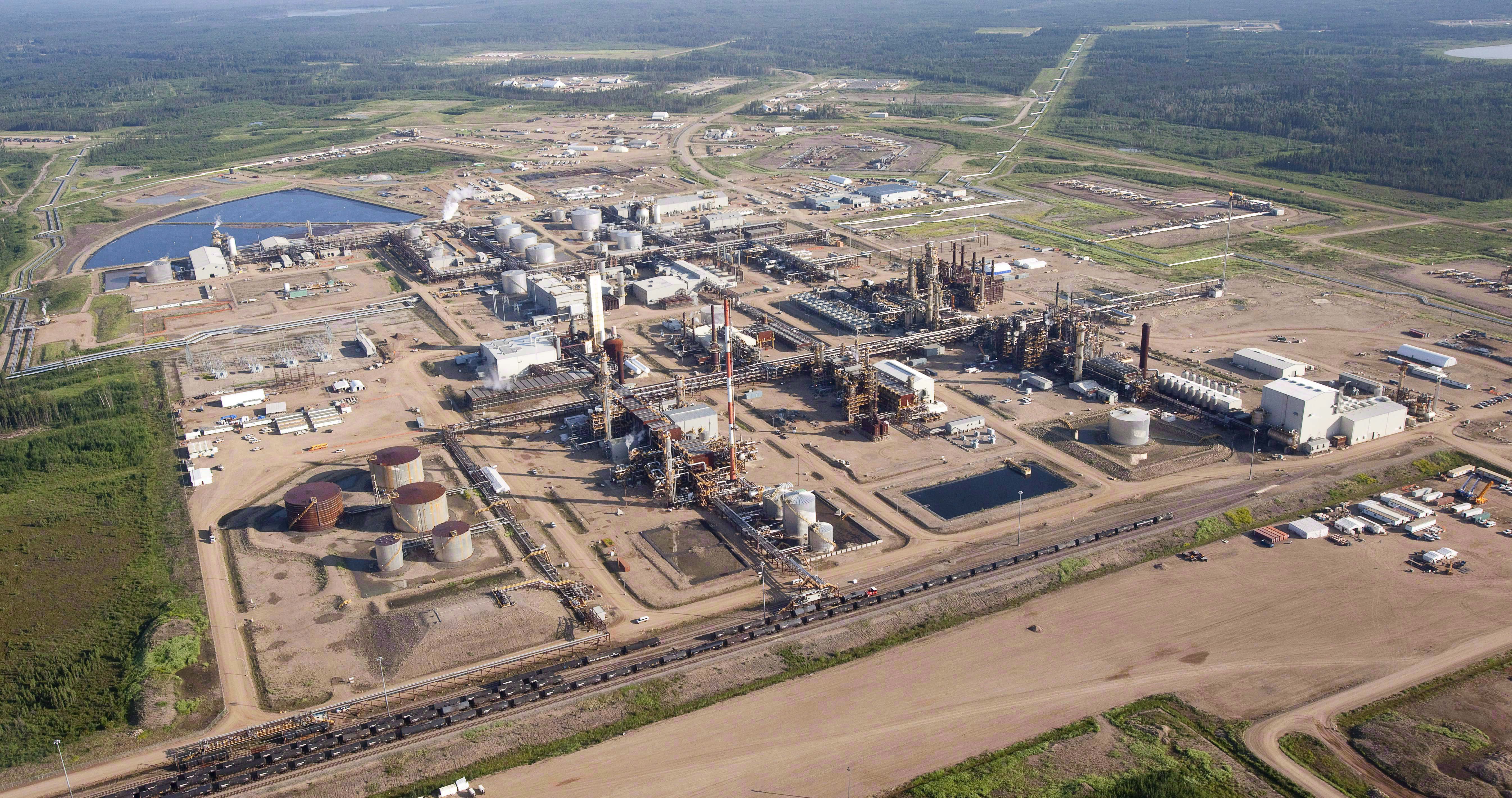 China's Top Oil Gaint Plans to Exit Western Markets in Fear of Sanctions, Returning to Domestic IPOs - Vimarsana News