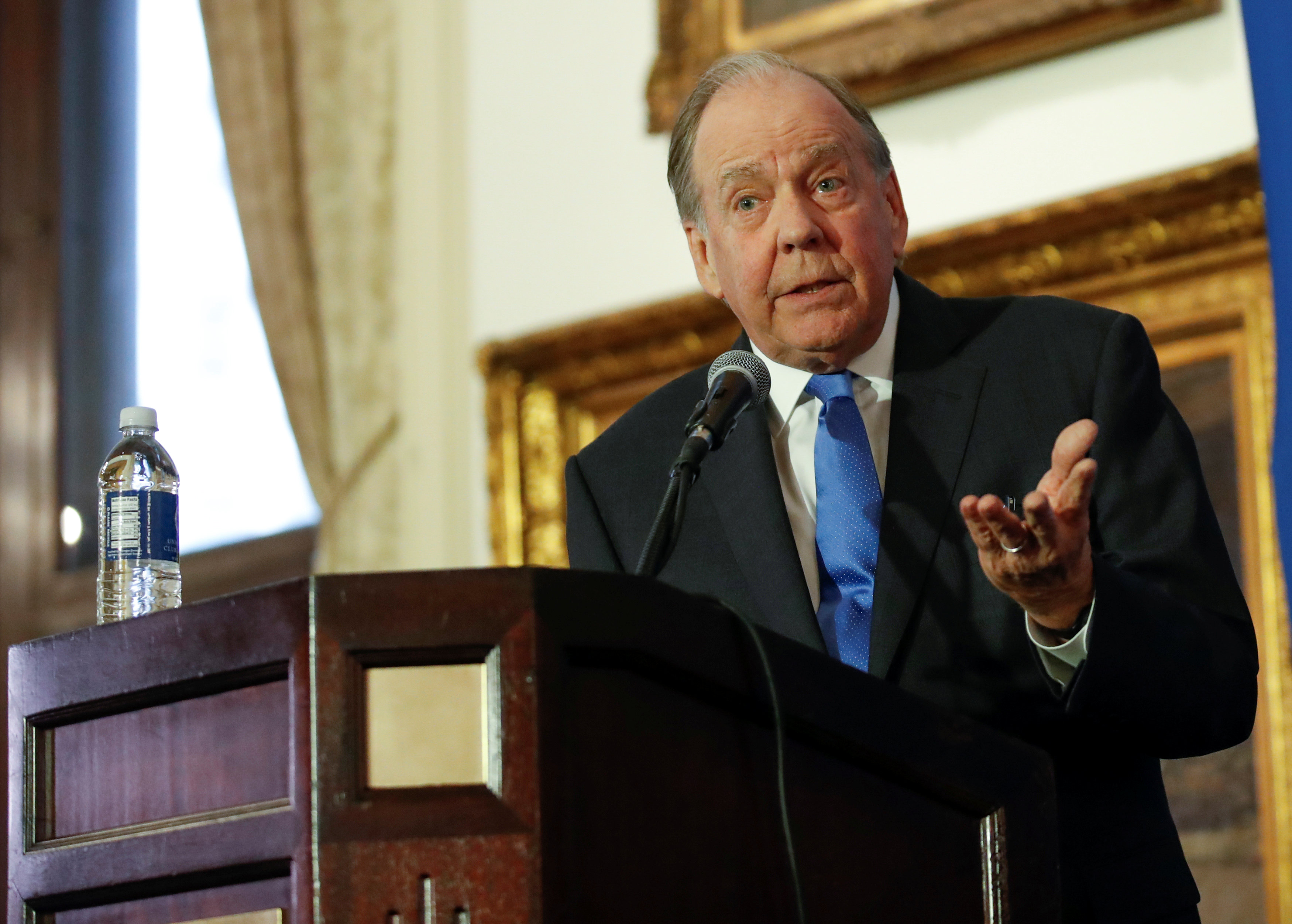 Thomas A. Demetrio, Chicago Aviation Attorney and Co-founder of Corby & Demetrio who represents Dao family, speaks during a news conference at Union League Club in Chicago, Ill., on April 13, 2017. (REUTERS/Kamil Krzaczynski)