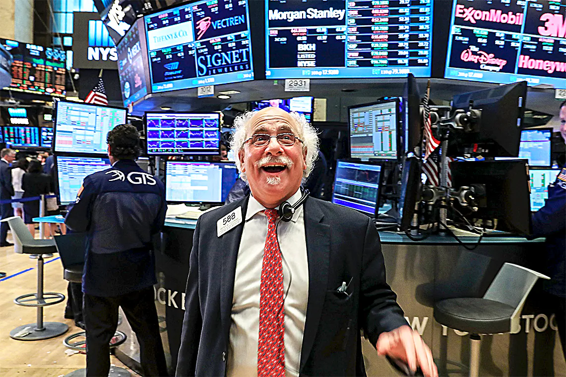Traders work on the floor of the New York Stock Exchange (NYSE) on June 28, 2016. New York became the 
No. 1 exchange in terms of overall IPO value in Q1 2017. (Spencer Platt/Getty Images)