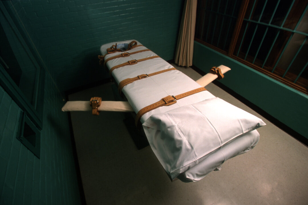 Supreme Court Sides With Convicted Murderer in Texas Seeking ‘Comfort of Clergy’ at Execution
