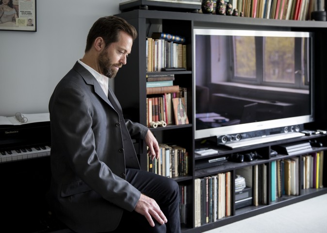 Opera singer Darren Chase at his home in Manhattan, New York, on April 21, 2017. (Samira Bouaou/The Epoch Times)