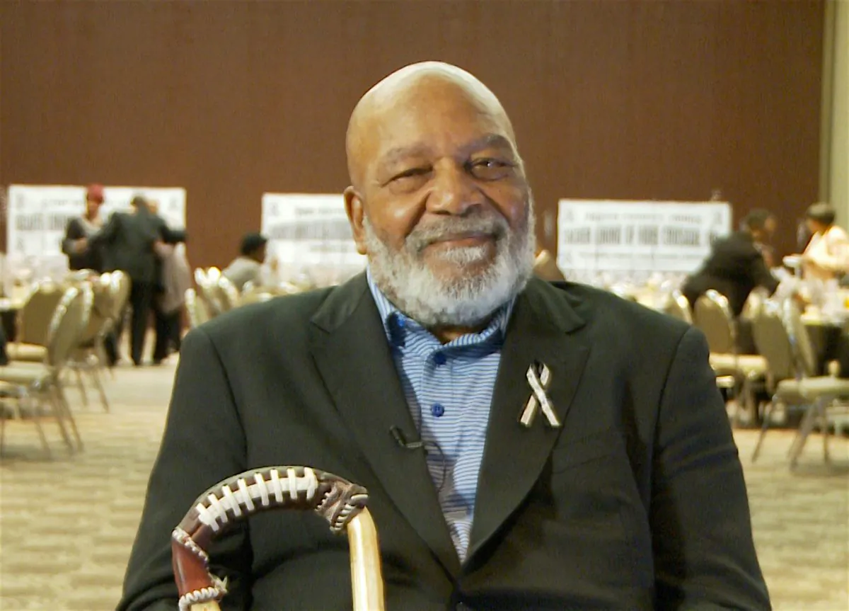 Football legend Jim Brown, president of the Amer-I-Can Foundation, attends the eighth annual banquet fundraiser for Silver Lining of Hope Crusade in Carson, Calif. on Apr. 7, 2017. (Sarah Le/Epoch Times)