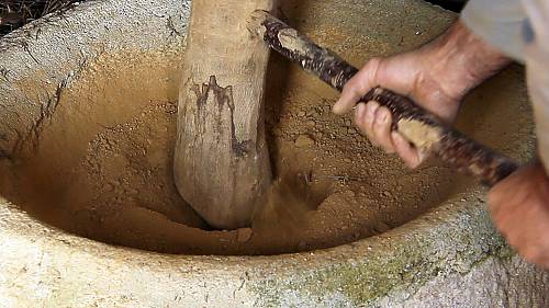 Portuguese black pottery. (Courtesy UNESCO)