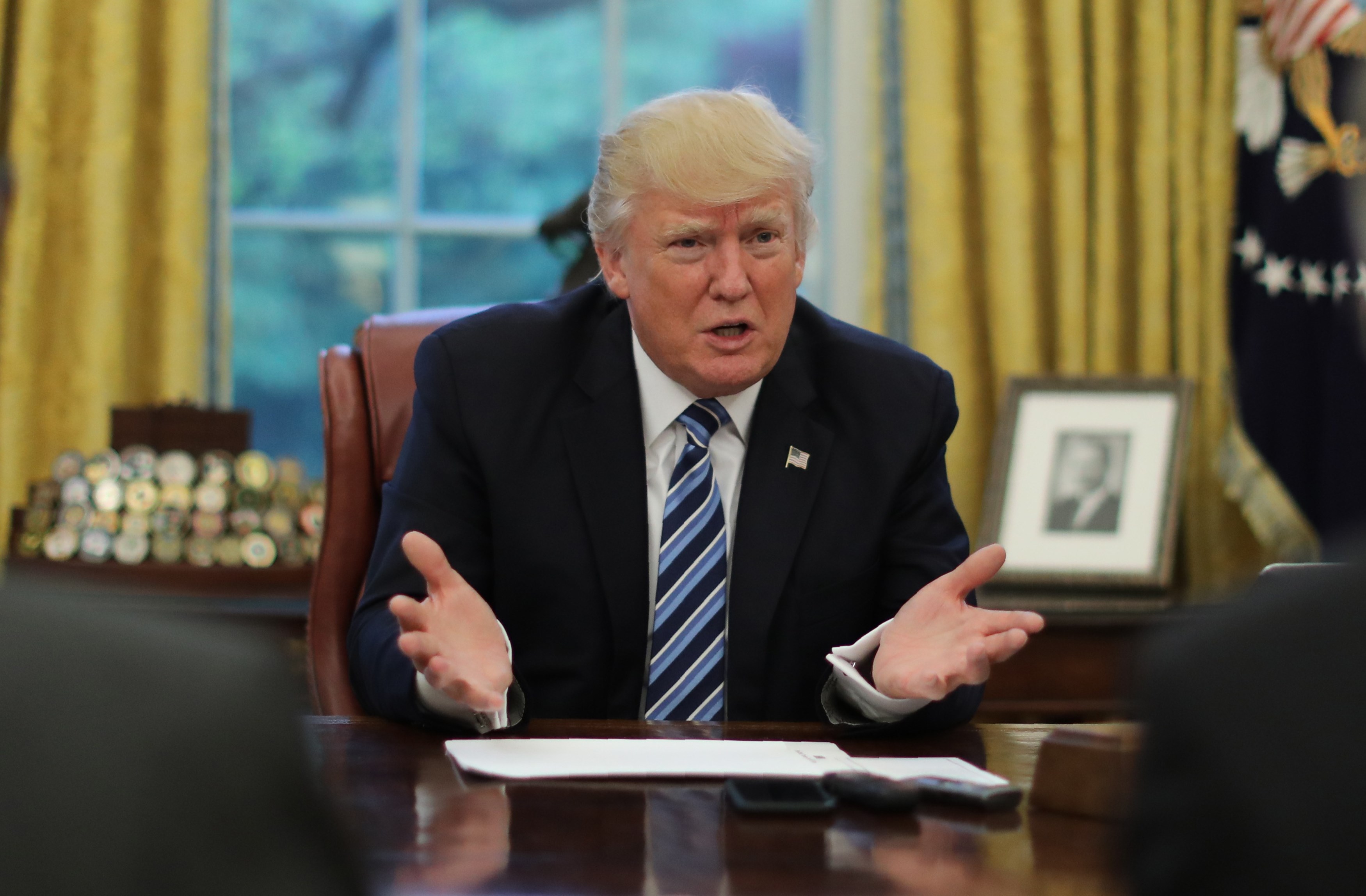 President Donald Trump speaks during an interview with Reuters in the Oval Office of the White House in Washington, U.S., April 27, 2017. (REUTERS/Carlos Barria)