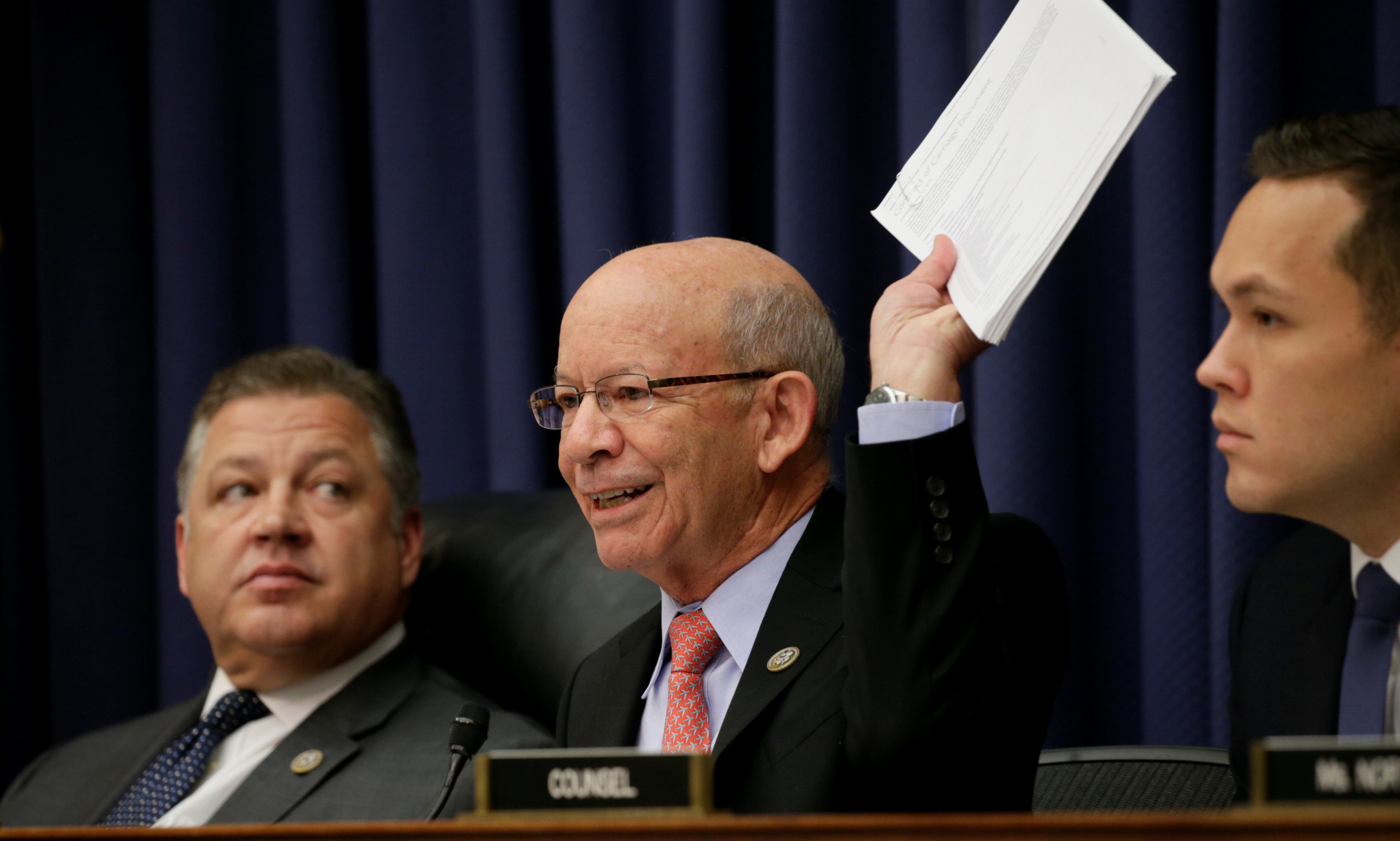 Oscar Munoz, CEO of United Airlines and Scott Kirby, president of United Airlines, testify at a House Transportation and Infrastructure Committee hearing on "Oversight of U.S. Airline Customer Service" at the Capitol in Washington on May 2, 2017. (REUTERS/Kevin Lamarque)
