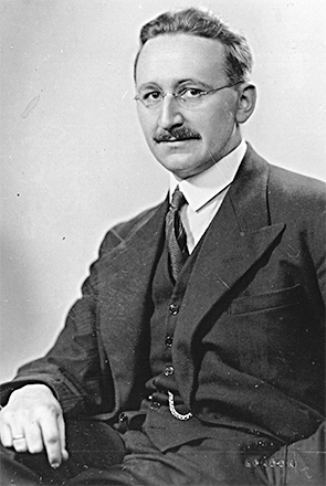 Friedrich von Hayek (1899–1992), Austrian school economist.