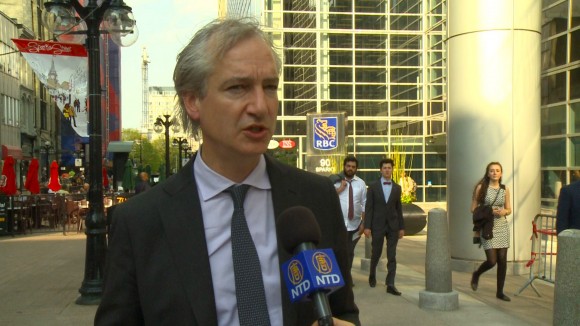 Toronto artist Paul Raff and his team created Arc of Memory, the winning design for the victims of communism memorial. (NTD Television)