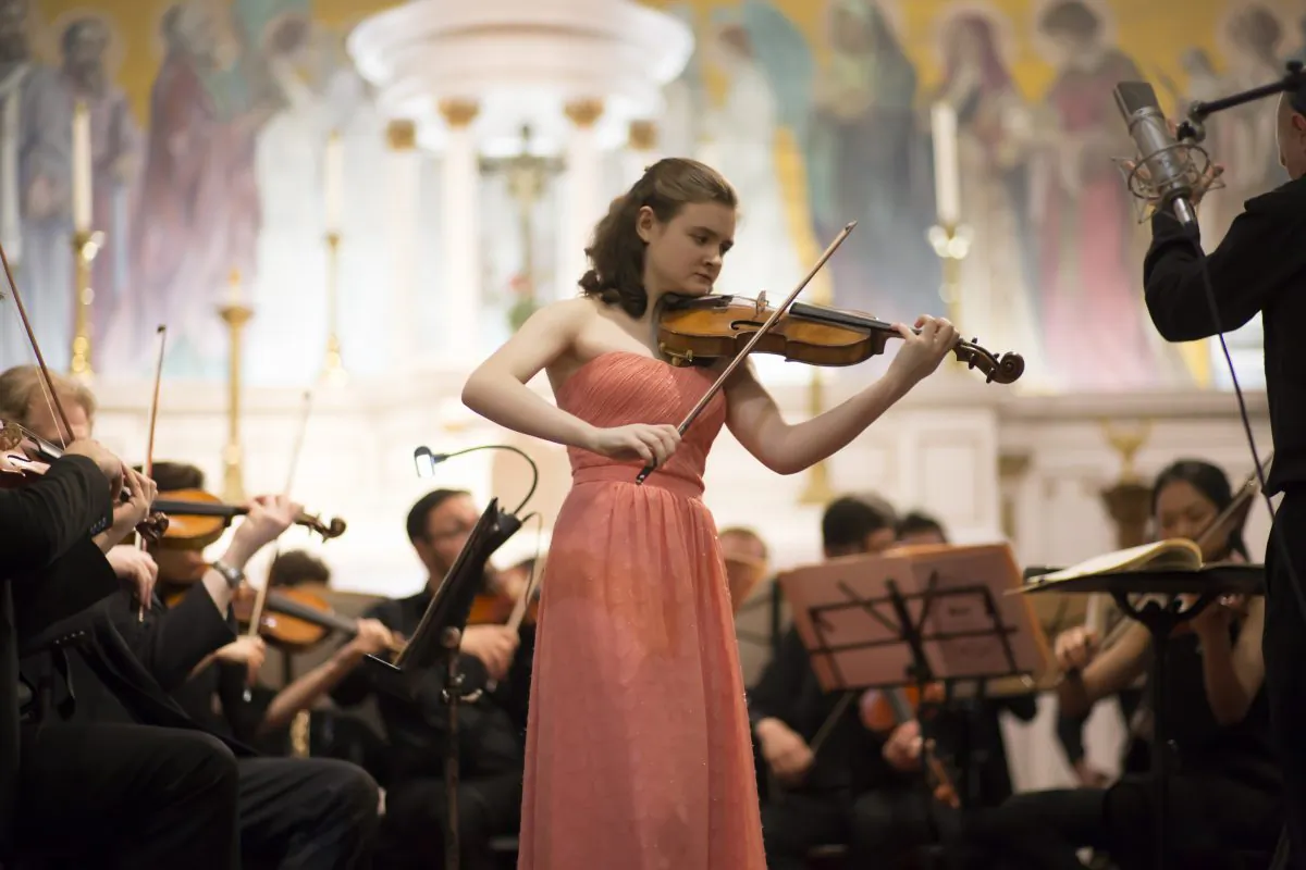 Violinist Clara Neubauer, the daughter of Paul Neubauer of the Chamber Music Society of Lincoln Center and Kerry McDermott of the NY Philharmonic, is a pre-college student of Li Lin at The Juilliard School. (James Eden)