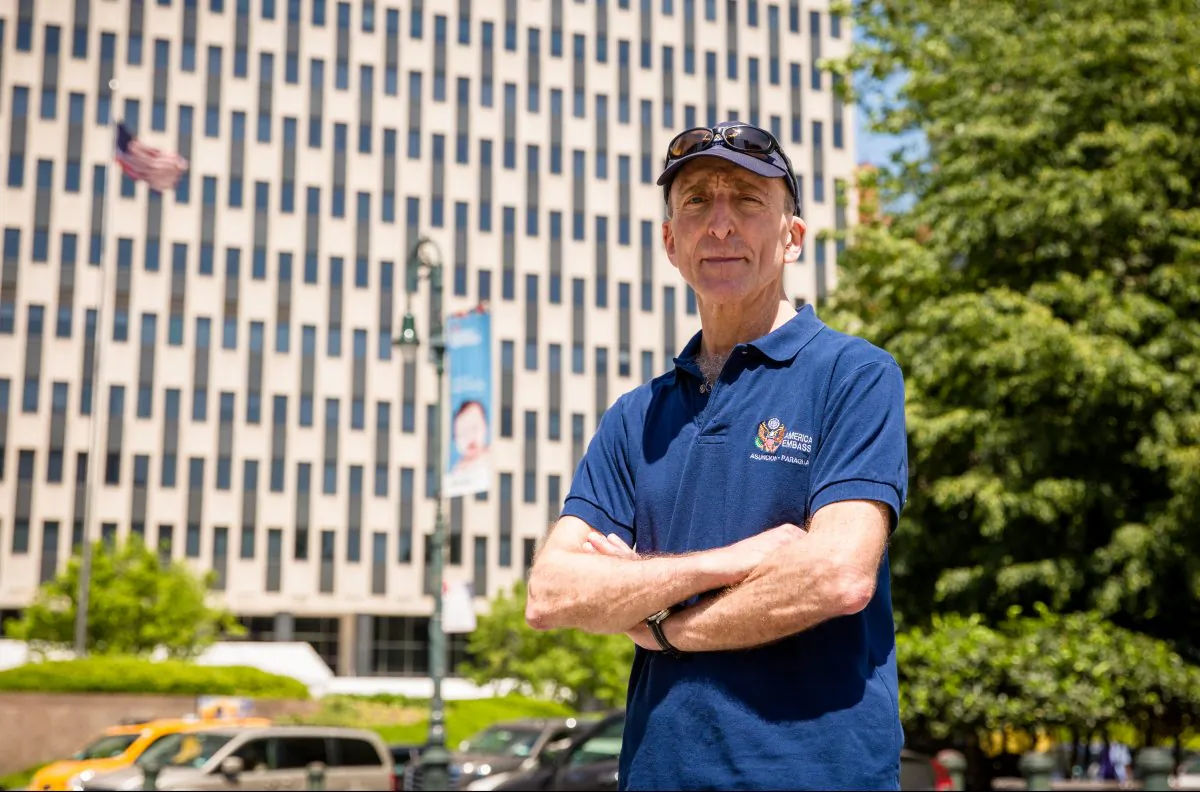 Marc Ruskin outside the federal building in Manhattan. (Benjamin Chasteen/The Epoch Times)