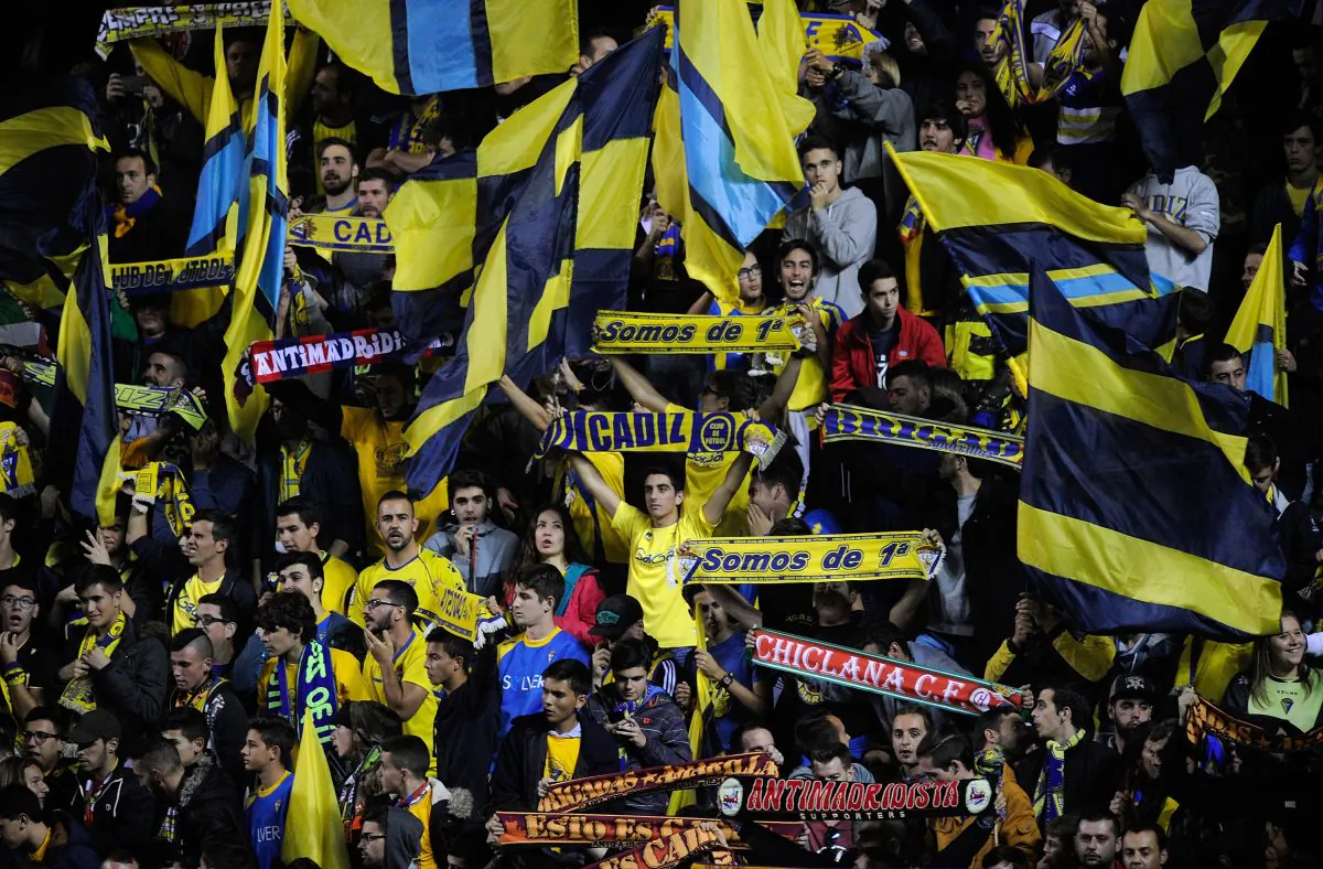 Cádiz fans cheer on their team before the start of the Copa del Rey Round of 32 first leg match against Real Madrid at the Estadio Ramón de Carranza on Dec. 2, 2015 in Cádiz, Spain. (Denis Doyle/Getty Images)