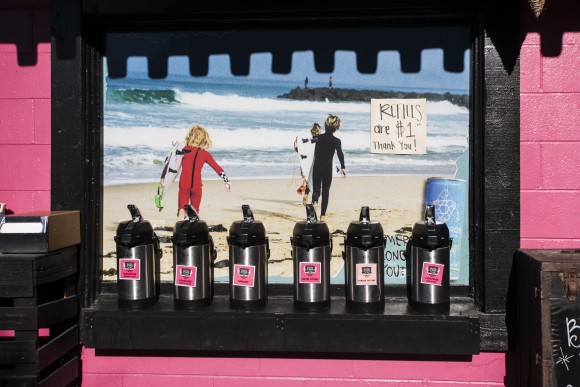 Breakfast coffee Huntington Beach, California, on October 20, 2016. (Channaly Philipp/Epoch Times)