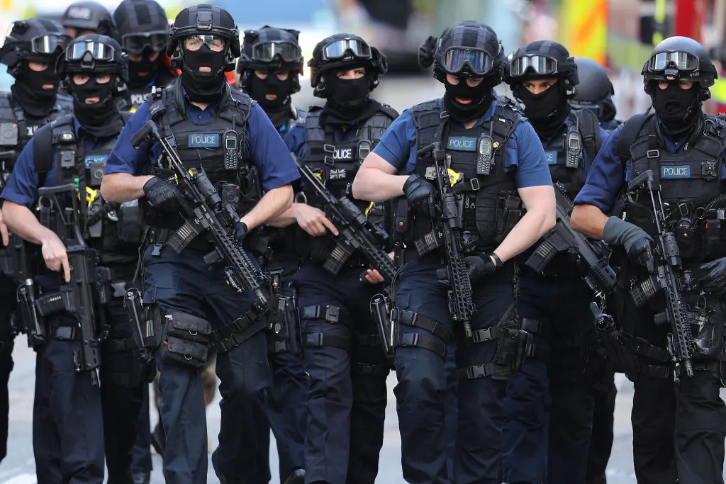 Counter terrorism officers patrol the streets a day after the terrorist attack in London Bridge, in London, on June 4, 2017. (Dan Kitwood/Getty Images)