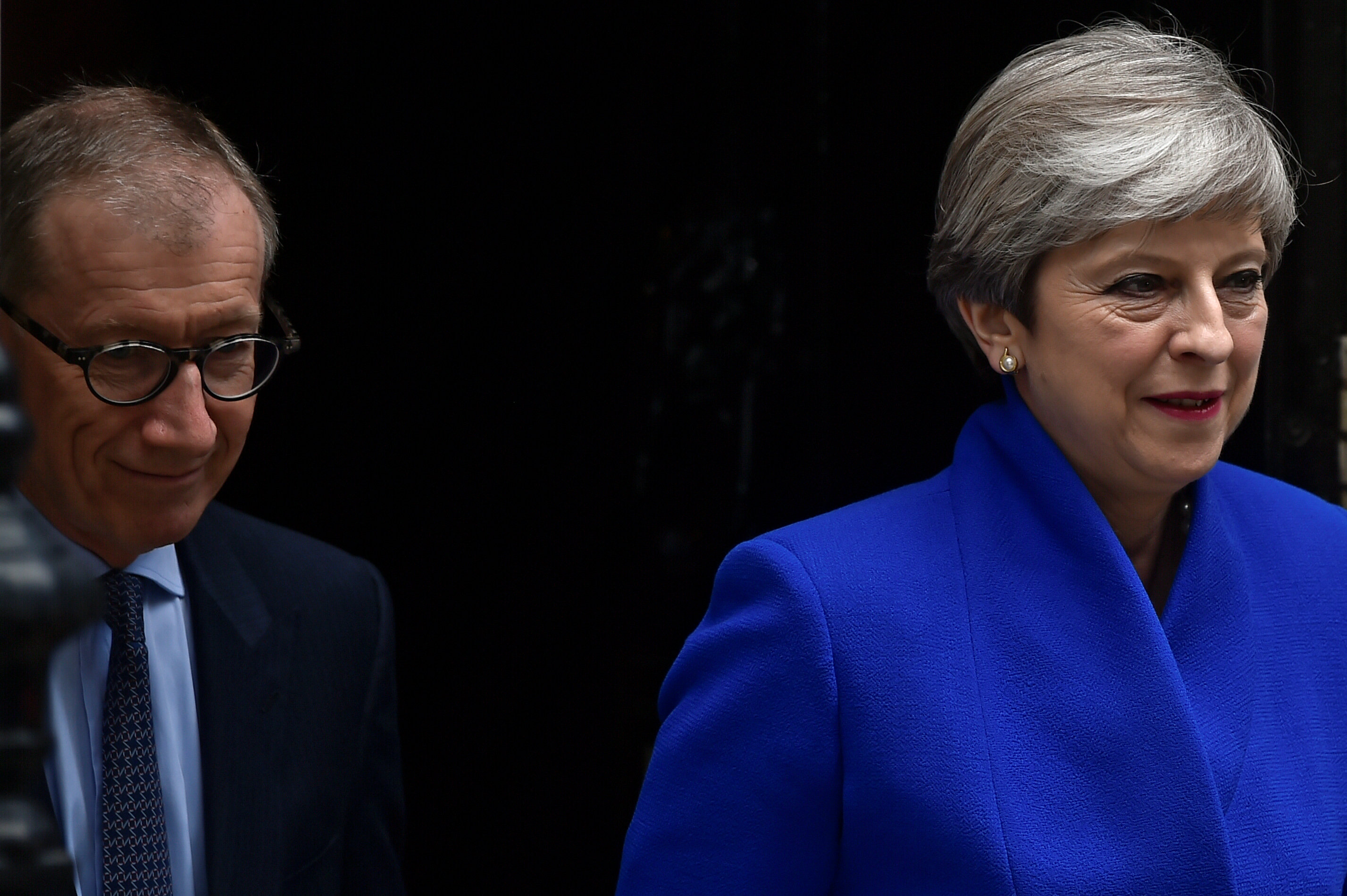 Britain's Primer Minister Theresa May leaves Downing Street on her way to Buckingham Palace after Britain's election in London, Britain on June 9, 2017. (REUTERS/Hannah Mckay)
