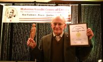 Canadian Human Rights Lawyer David Matas Honoured with Gandhi Award