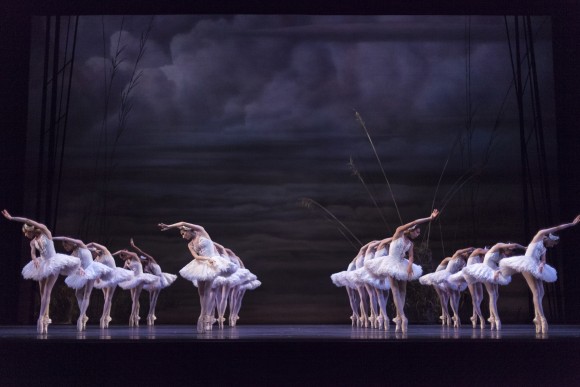 Artists of the Ballet in the National Ballet of Canada's production of James Kudelka's "Swan Lake"(Aleksandar Antonijevic)