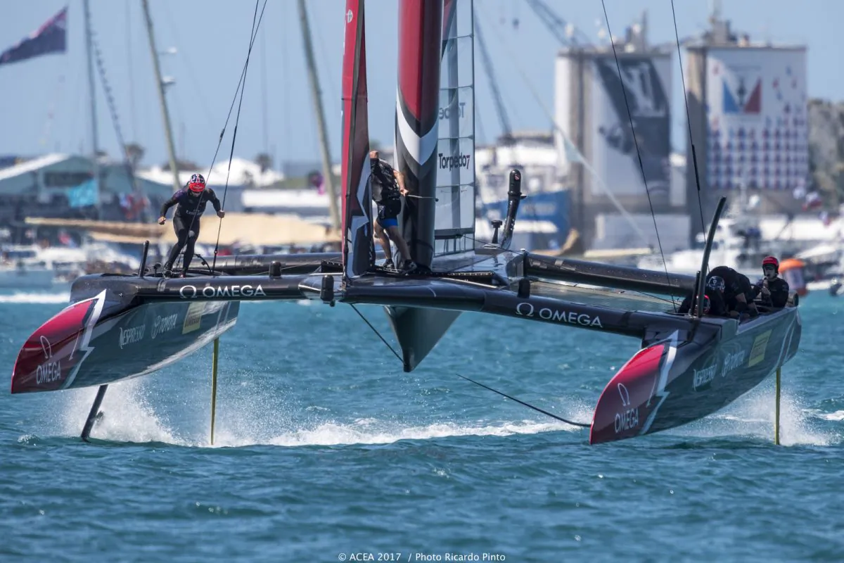Emirates Team New Zealand forge a 3 point lead after 4 races at the end of Day 2 (June 18) of the America’s Cup being held in Bermuda. Racing restarts on Saturday June 24 following a few days break. (ACEA 2017 Ricardo Pinto)
