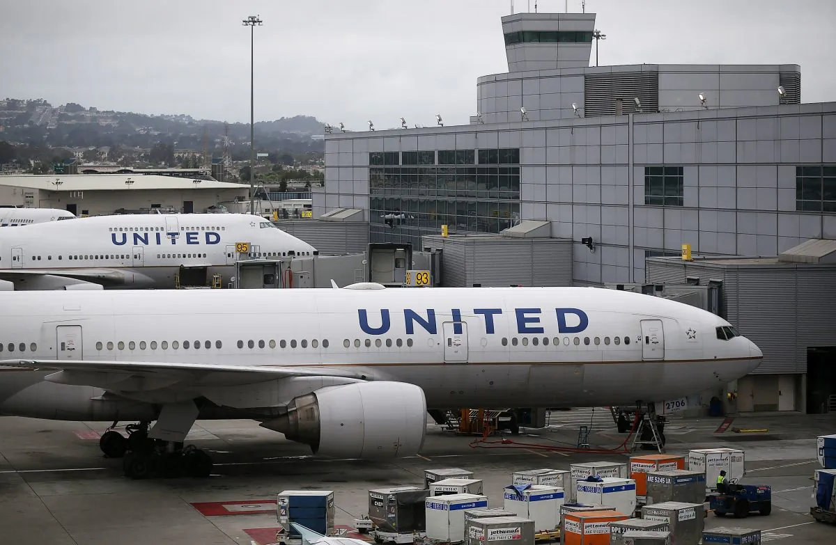 United Airlines planes sit on the tarmac at San Francisco International Airport on July 8, 2015 in San Francisco, California. (Justin Sullivan/Getty Images)