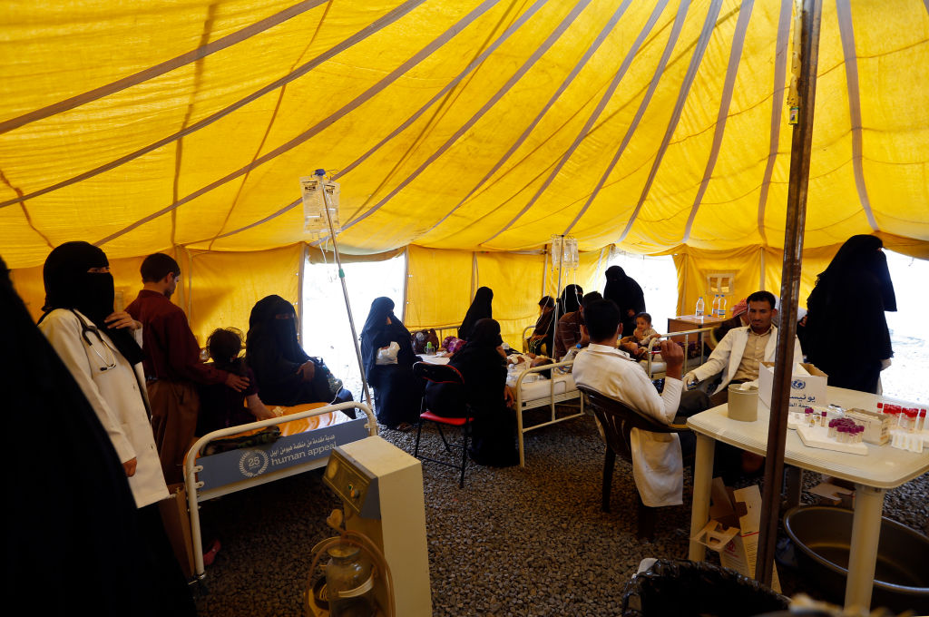 Yemenis infected with cholera wait for treatment at Sabaeen Hospital in Sanaa on June 13, 2017. (MOHAMMED HUWAIS/AFP/Getty Images)
