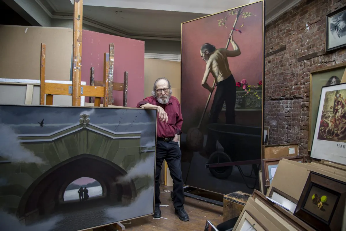 Artist Harvey Dinnerstein in his studio in Brooklyn, New York, on May 31, 2017. (Samira Bouaou/The Epoch Times)