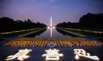 Falun Dafa Practitioners Honor Victims of Persecution