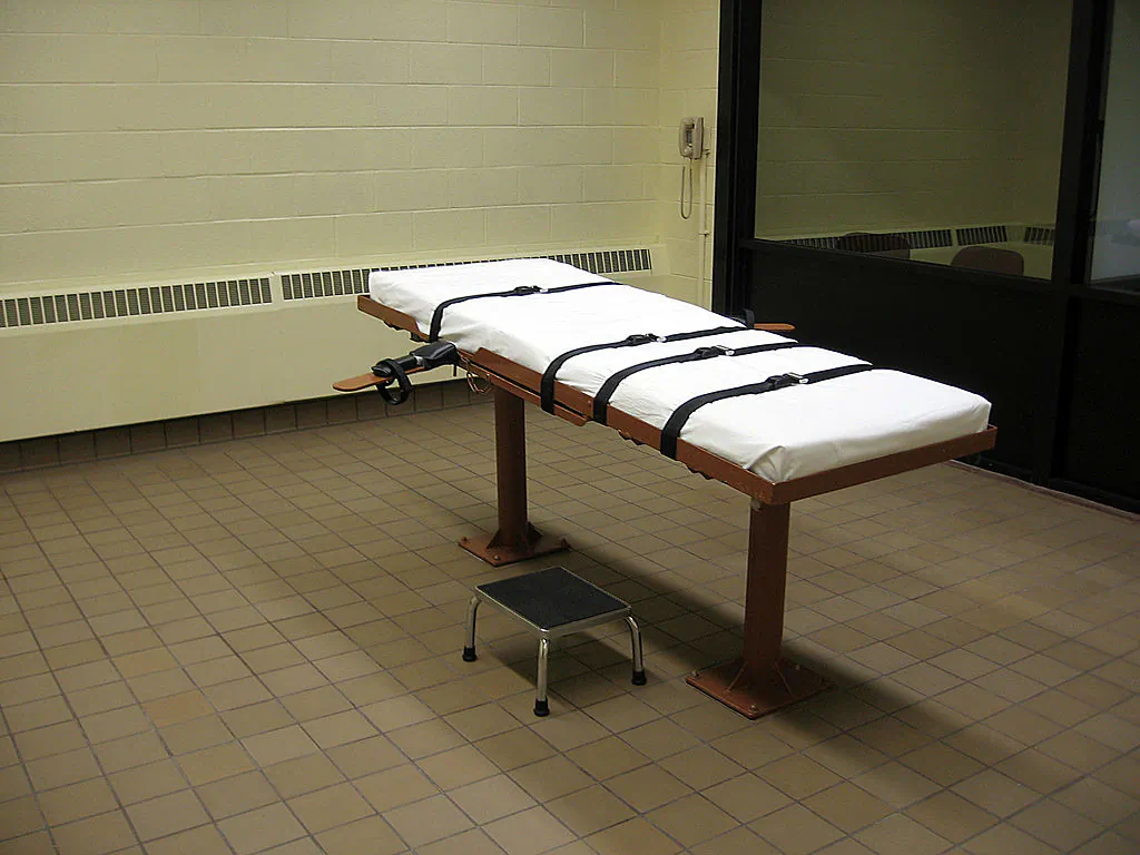 This November 30, 2009 photo shows the witness room facing the execution chamber of the "death house" at the Southern Ohio Correctional Facility in Lucasville,Ohio. (CAROLINE GROUSSAIN/AFP/Getty Images)