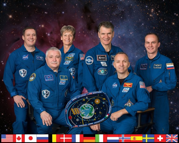 Expedition 52 crew members. Front row, L-R: Commander Fyodor Yurchikhin and NASA astronaut Randy Bresnik. Back row, L-R: NASA astronauts Jack Fischer and Peggy Whitson, European Space Agency astronaut Paolo Nespoli and Roscosmos cosmonaut Sergey Ryazanskiy. (NASA)