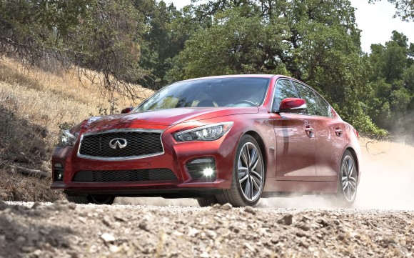Infiniti Q50 hybrid (Infiniti)