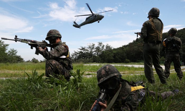 South Korean soldiers take part in a military drill which held as a part of the Ulchi Freedom Guardian exercise in Yongin, South Korea, on Aug. 29, 2017. (Hong Ki-Won/Yonhap/via Reuters)