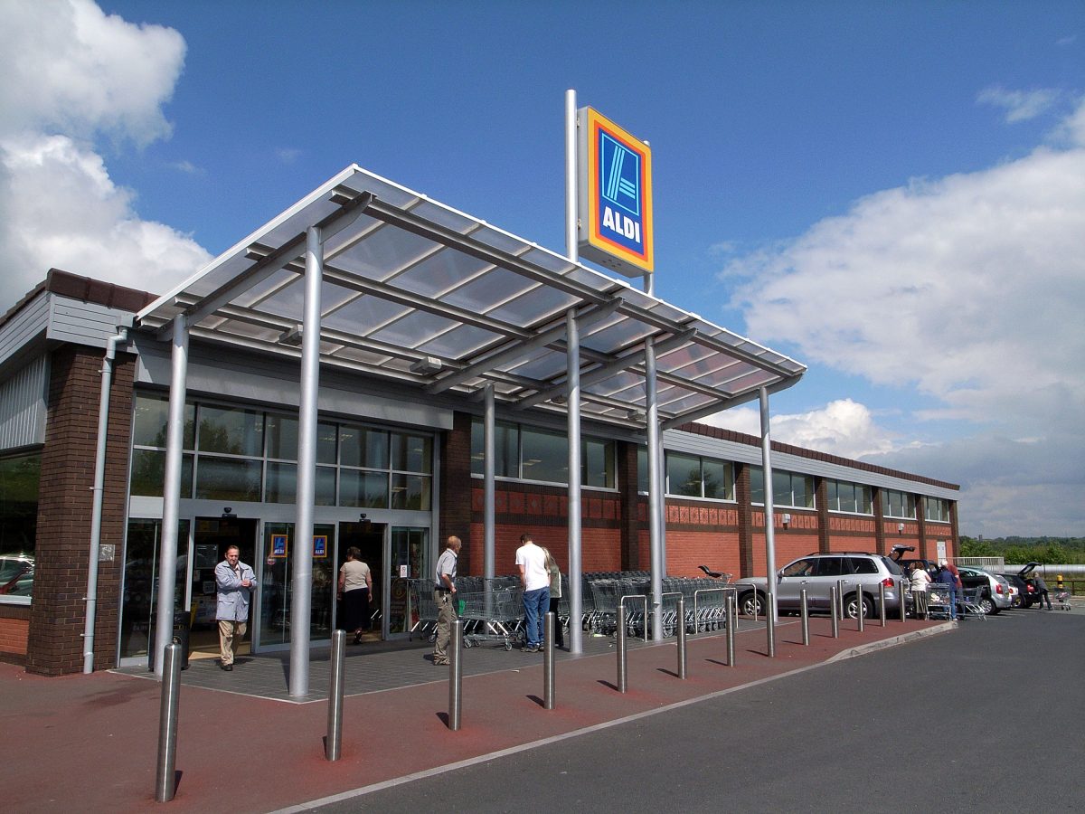 NextImg:UK Grocery Price Inflation Soars to Record-High 16.7 Percent, Adding Nearly £800 to Annual Bills