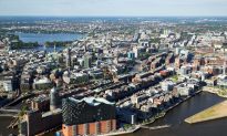 Hamburg: Gateway to the World