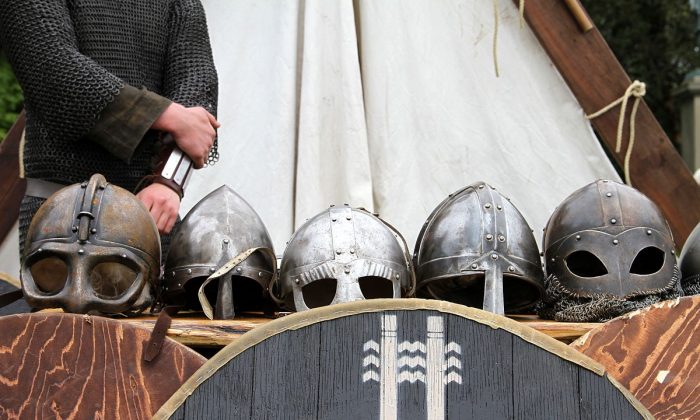 Viking helmets. (Helgi Halldórsson / CC BY-SA 2.0 / https://goo.gl/OOAQfn)
