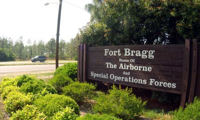 A sign shows  Fort Bragg information May 13, 2004 in Fayettville, North Carolina. (Logan Mock-Bunting/Getty Images)