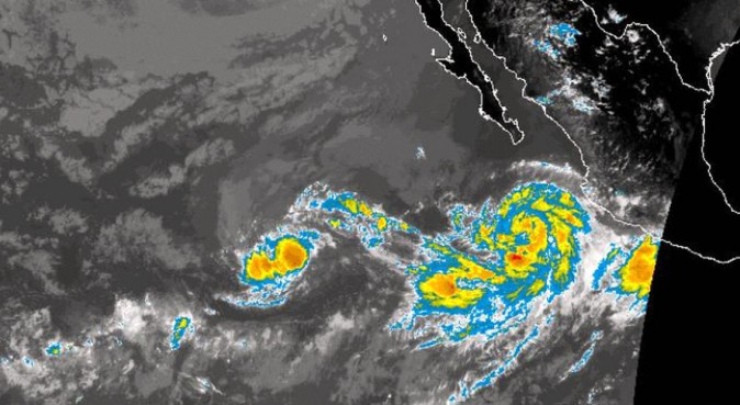 (NOAA / NHC)