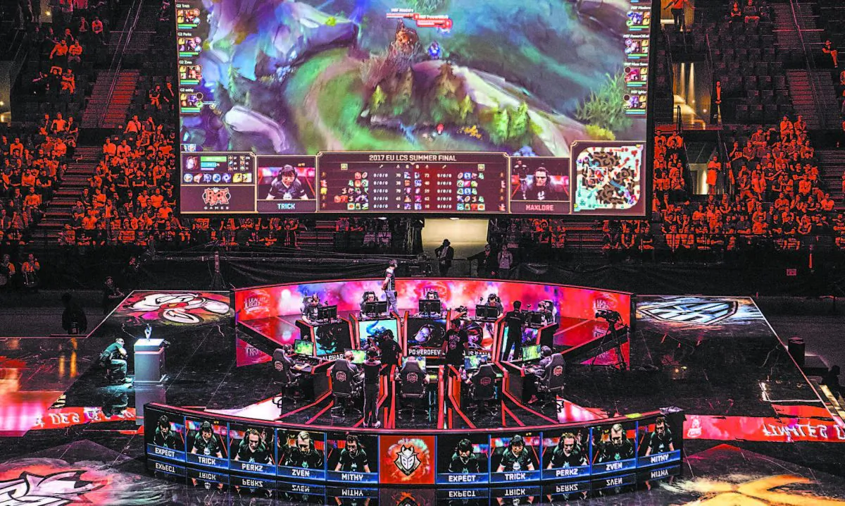 The teams Misfits Gaming and G2 Esports compete in the finals of the European League of Legends Championship Series at the AccorHotels Arena in Paris on Sept. 3. (CHRISTOPHE SIMON/AFP/GETTY IMAGES) 