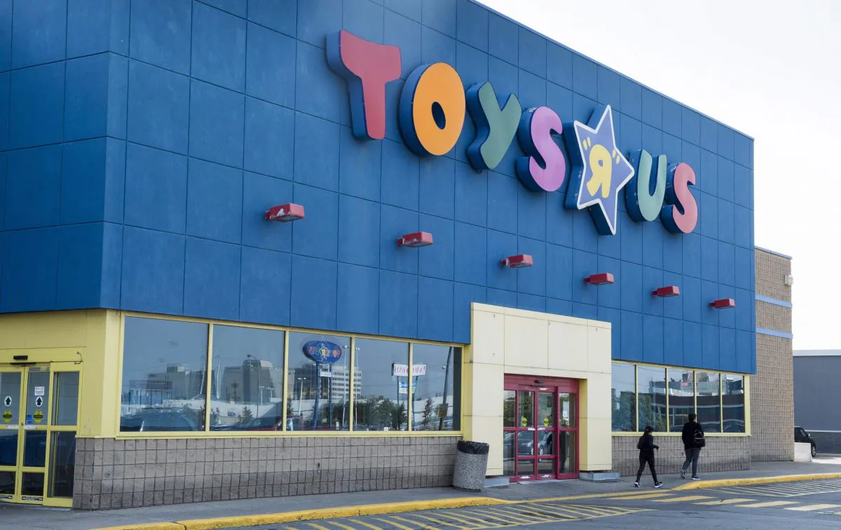 A Toys "R" Us store in Montreal. The retailer is expected to open a super-store in American Dream mall in New Jersey mid-December. (The Canadian Press/Paul Chiasson)
