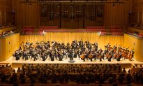 Professor Marveled at Shen Yun Symphony Orchestra for Its Many Wonders