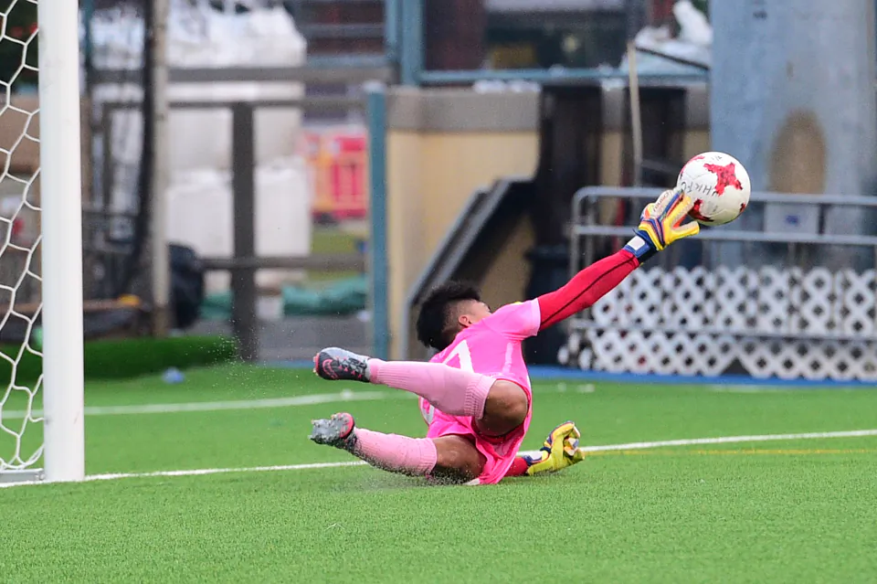 Fukien goalie makes a spectacular save during their 1-1 result against Lucky Mile in division 2 of the HKFA league on Sunday Sept 17, 2017. (Bill Cox/Epoch Times)