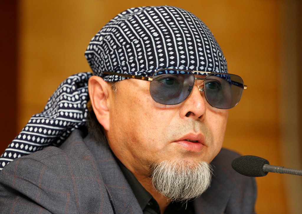 Kenji Fujimoto of Japan, the former personal chef for North Korean leader Kim Jong-il, speaks during a news conference in Seoul October 25, 2010. (Reuters/Jo Yong-Hak/File Photo)