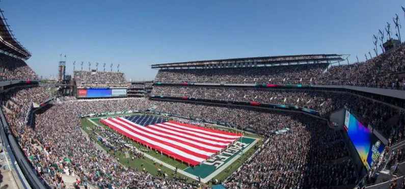 A general view of Lincoln Financial Field during the national anthem prior to the game between the New York Giants and Philadelphia Eagles in Philadelphia, Pa., on Sept. 24, 2017. (Mitchell Leff/Getty Images)