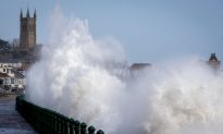 Storm Ophelia Lashes Ireland: Three People Dead, Thousands Without Power