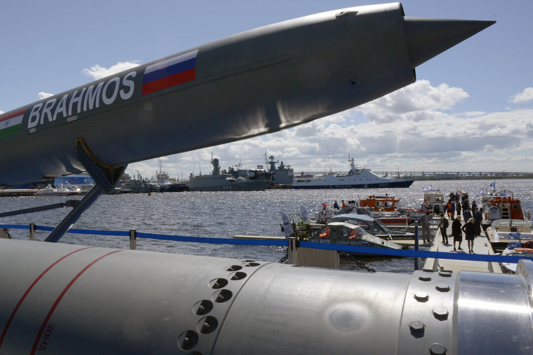 Philippines Officially Signs Deal With India to Acquire Supersonic Cruise Missile