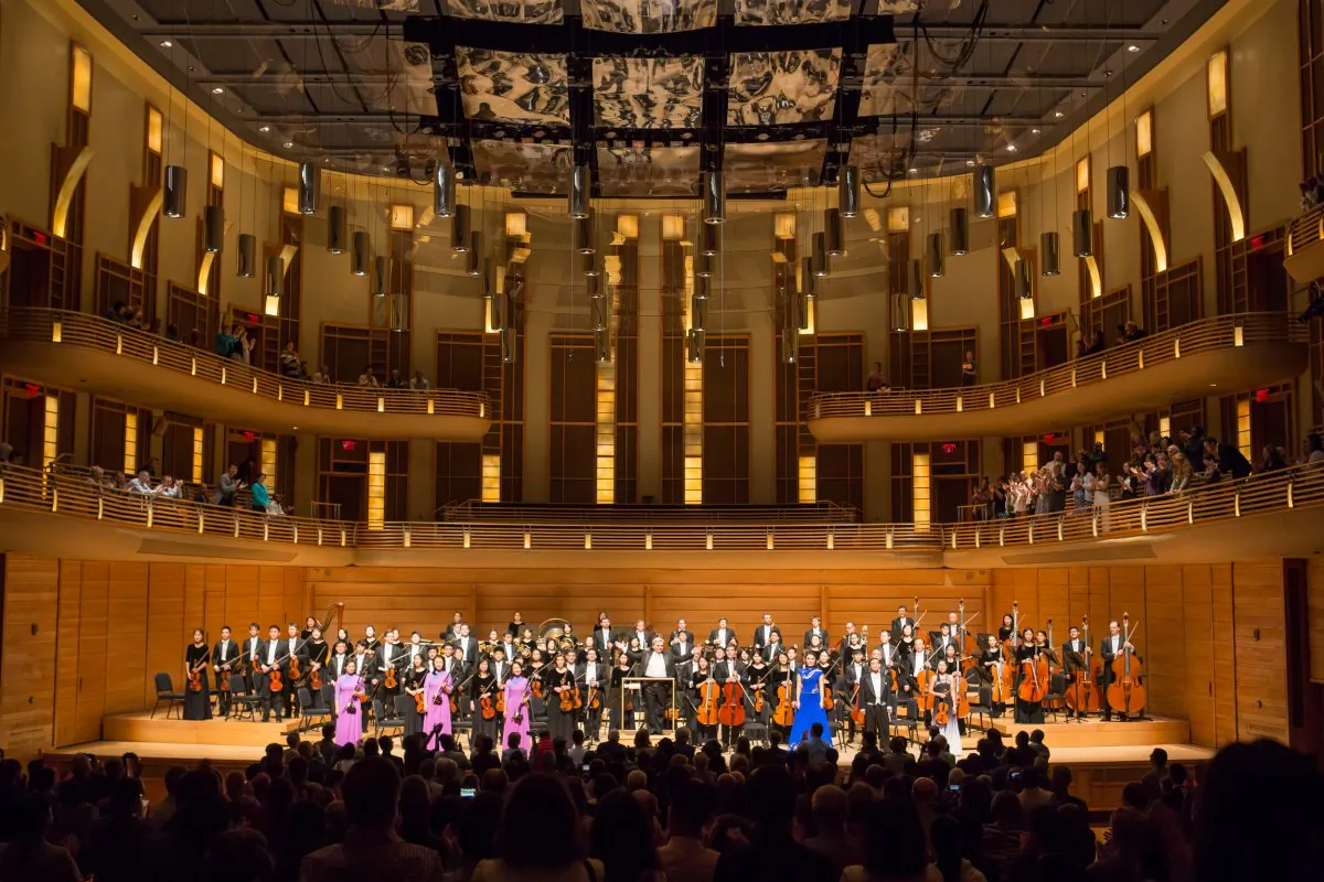 Shen Yun Symphony Orchestra after their concert at Strathmore Music Center, Washington D.C., on Oct. 22, 2017. (Lisa Fan/The Epoch Times)