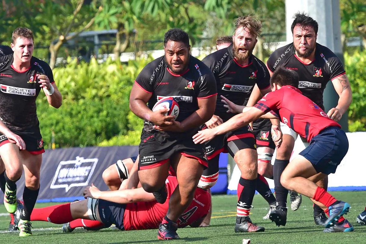 Valley prop Taukihamea Koloamatangi forges forward supported by Dane Jan’s and Karetai Williams, with Ruan Duplooy to TK’s right. This move set up the momentum for Ally McClay to score shortly afterwards. to push Valley into a 15-0 lead against HK Scottish going into half time in the HKRU Premiership, at Happy Valley on Saturday Oct 21, 2017. (Bill Cox/Epoch Times)