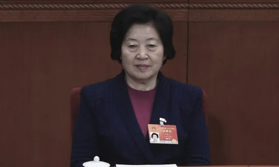 Chinese Regime’s Vice Premier Visits COVID-19 Stricken Dalian; Residents Say It’s for Show