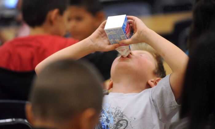 Returning the ‘Whole’ Cow to US Lunchrooms: Why Some Say Children Need Whole Milk