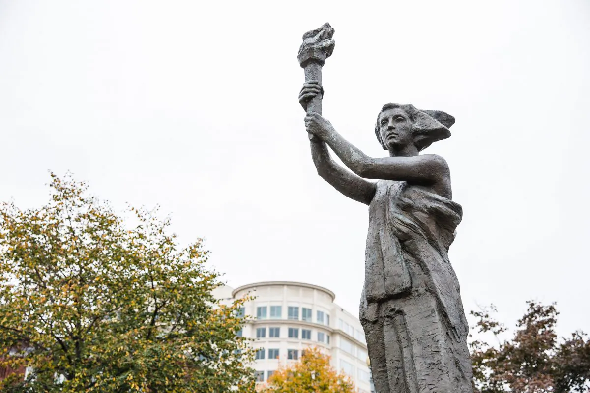The Victims of Communism Memorial in Washington on Nov. 8, 2017. Established by the Victims of Communism Memorial Foundation, it is a replica of the Goddess of Democracy statue erected during China's Tiananmen Square protests in 1989. (Samira Bouaou/The Epoch Times)