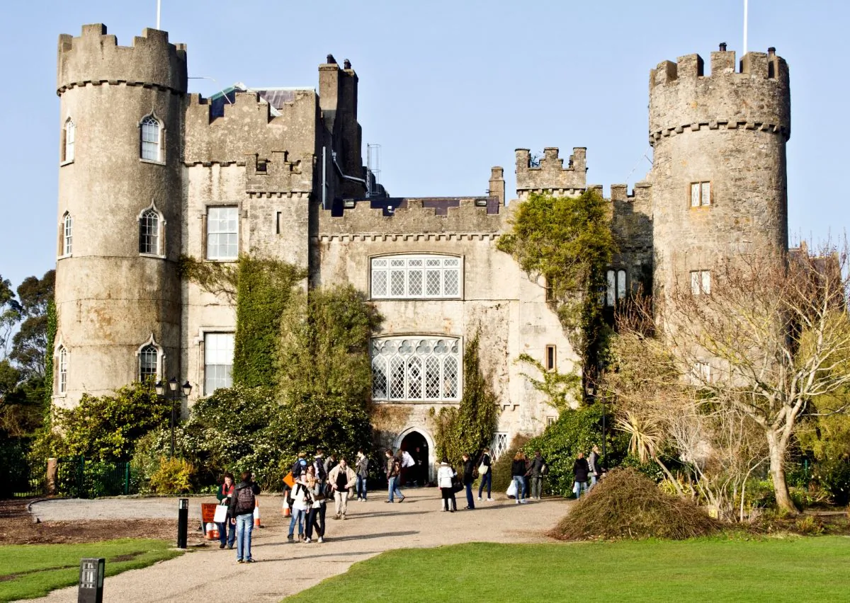 Malahide Castle, built in 1185 by King Henry II of England for his friend Sir Richard Talbot. (William Murphy/Wikimedia Commons)