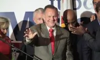 Trump Endorses Roy Moore in Alabama Senate Race