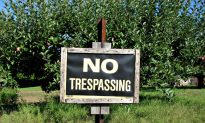 Arizona Lawmakers Concerned Vaccine ‘Ambassadors’ May Ignore ‘No Trespassing’ Signs