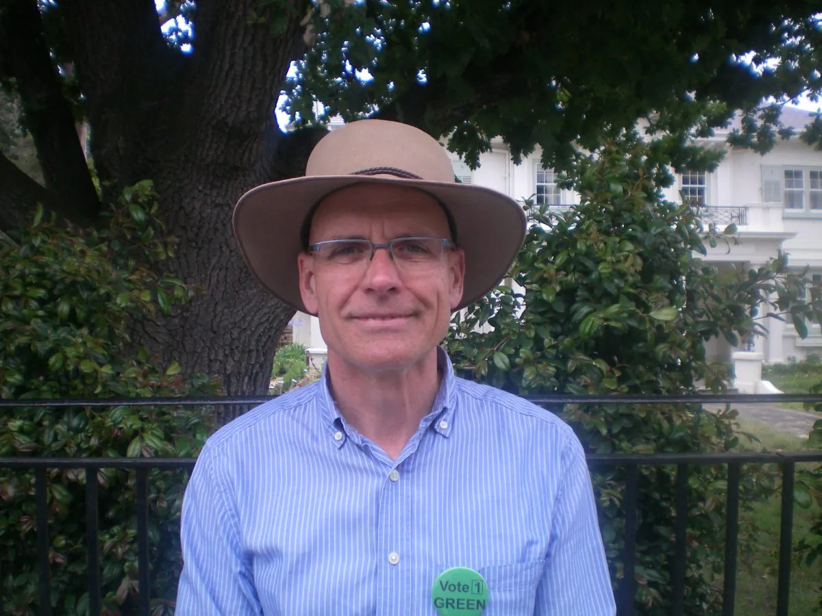 Clive Hamilton. (By Ottre (Own work) [Public domain], via Wikimedia Commons)